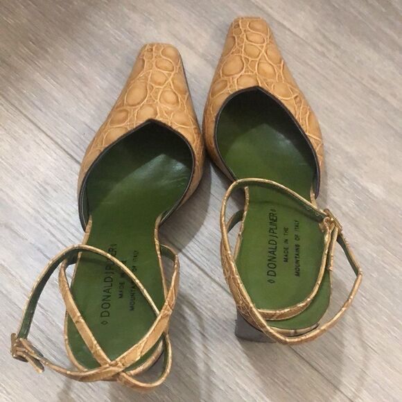 Donald J Pliner croc print ankle strap heels - Picture 3 of 9